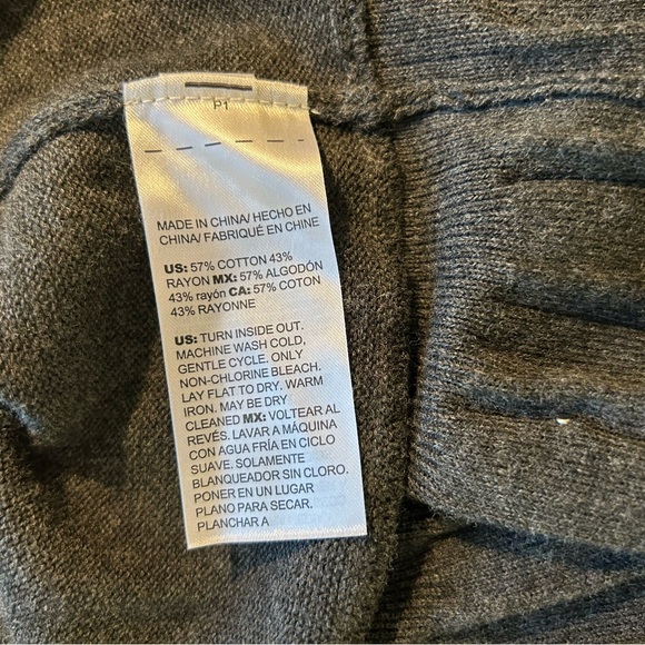 Chico's Cardigan Sweater Duster Faux Pearl MED Pleated Mid-Length Gray - Picture 8 of 9